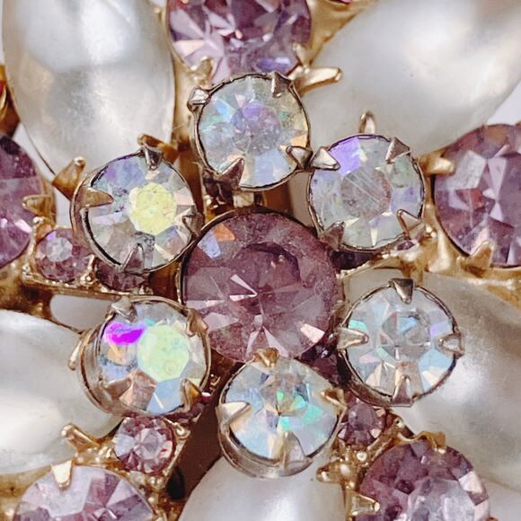 VTG 1950s Clip On Earrings AB Rhinestone Moonglow Frosted Glass Floral Jewelry - Picture 4 of 11